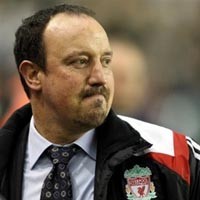 Benitez Puji Kinerja Wasit