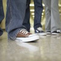 Pilih-pilih Sneakers Baru