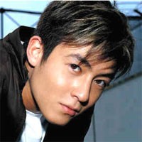 Aktor Hong Kong Pensiun Gara-gara Foto Porno