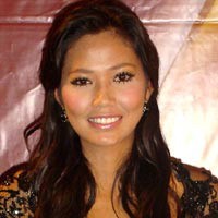 Shanty Gerah Dibuntuti Pria Besar