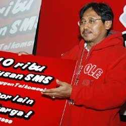 Telkomsel Genjot Pendapatan Lewat Diskon SMS