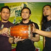 Andra & the Backbone Main Hati di Album 2