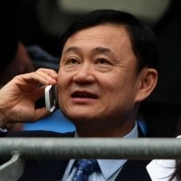 Pulang ke Thailand, Thaksin Ditangkap