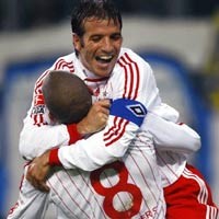 Hamburg Gusur Leverkusen