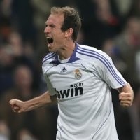 Madrid Ingin Dua Bintang Lagi