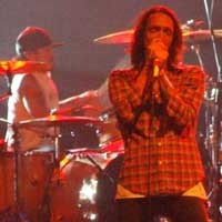 Gemuruh di Tiap Detik Konser Incubus