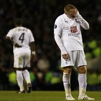 Spurs Tumbang, Bolton Imbang