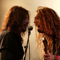 Konser Skid Row Ajang Reuni Anak Metal