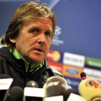 Madrid di Belakang Schuster