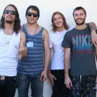 Usai Pijat, Saosin Terbang ke Hawaii