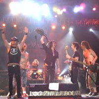 Skid Row Panas di Bandung