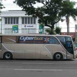 Indosat Punya Cyber Bus