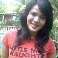 Stres Skripsi Alice Norin Tunda Momongan