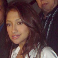 Rahma Azhari Tolak Hilangkan Nama Mantan Suami