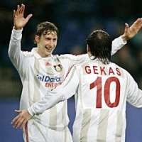 Leverkusen Susul Bayern ke Perempatfinal