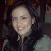 Intan Nuraini Populerkan Gubrak