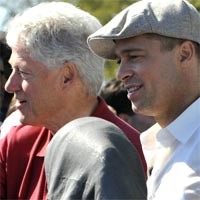 Brad Pitt Sohib Baru Bill Clinton