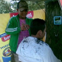 Tukang Cukur DPR Masih Eksis di Bandung