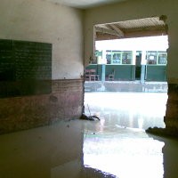 Dinding SD Jebol, Lemari Terseret Sampai ke Halaman