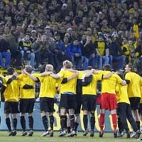 Tekuk Jena, Dortmund ke Final