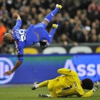 Blunder, James Tetap Dibela