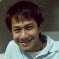 Delon Syuting Sambil Beramal di AS