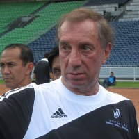 Sikap di Pinggir Lapangan Jadi Perhatian