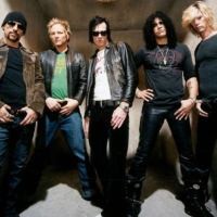 Slash Ditinggal Scott Weiland