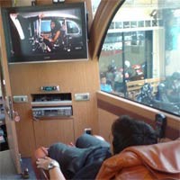 Sewa CyberBus OmahMlaku Rp 5 juta Sehari