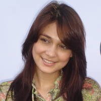 Luna Maya Takut Kesandung Bawa Obor Olimpiade