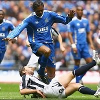 Kanu Bawa Portsmouth ke Final