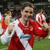 Cottbus Terus Menjauh