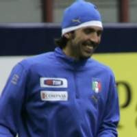 Buffon Simpan Rasa Sakit Demi Euro 