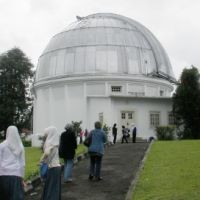 Mengintip Bintang di Observatorium Bosscha 