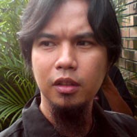 Ahmad Dhani Bikin Lagu Soal Poligami