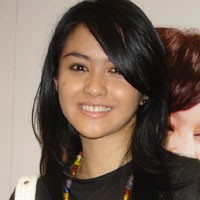 Jauh dari Mama, Revalina S. Temat Sakit