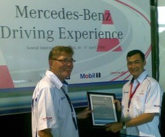 Mercedes-Benz Kembali Gelar Driving Experience 
