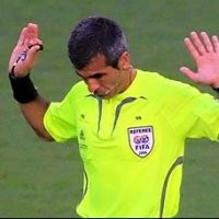 Jam Eksklusif Buat Korps Baju Hitam