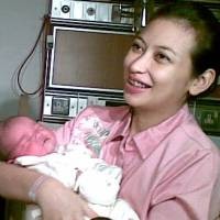 Ingin Irit, Annisa Trihapsari Pilih ASI