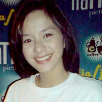 Uang Melimpah, Kirana Larasati Traktir Keluarga Umroh