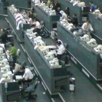 Investor Kejar Saham Unggulan