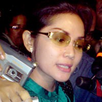 Diperiksa KPK 45 Menit, Kristina Izin Makan di Luar