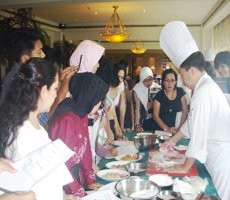 Berebut Chef dan Adonan Dim Sum