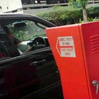 Smart Card Isi Ulang Siap Gantikan Karcis Parkir