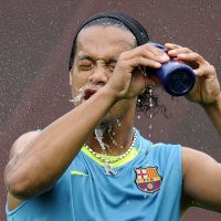 Milan Tawar Murah Ronaldinho