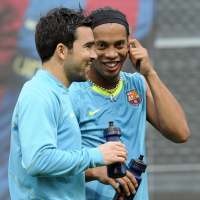 Rijkaard Indikasikan Dinho Segera Pergi