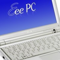 Eee PC 900, Layar Melebar Tapi Tetap Ringan