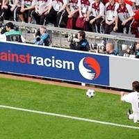 UEFA Sisipkan Kampanye Antirasis di Euro 2008