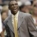 Mavericks Pecat Avery Johnson