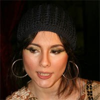 Wulan Guritno Batal Menikah Agustus 2008